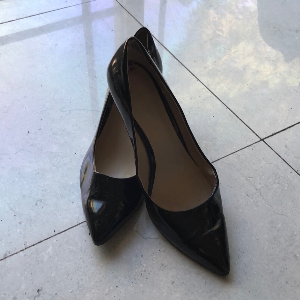 Patent shoes
